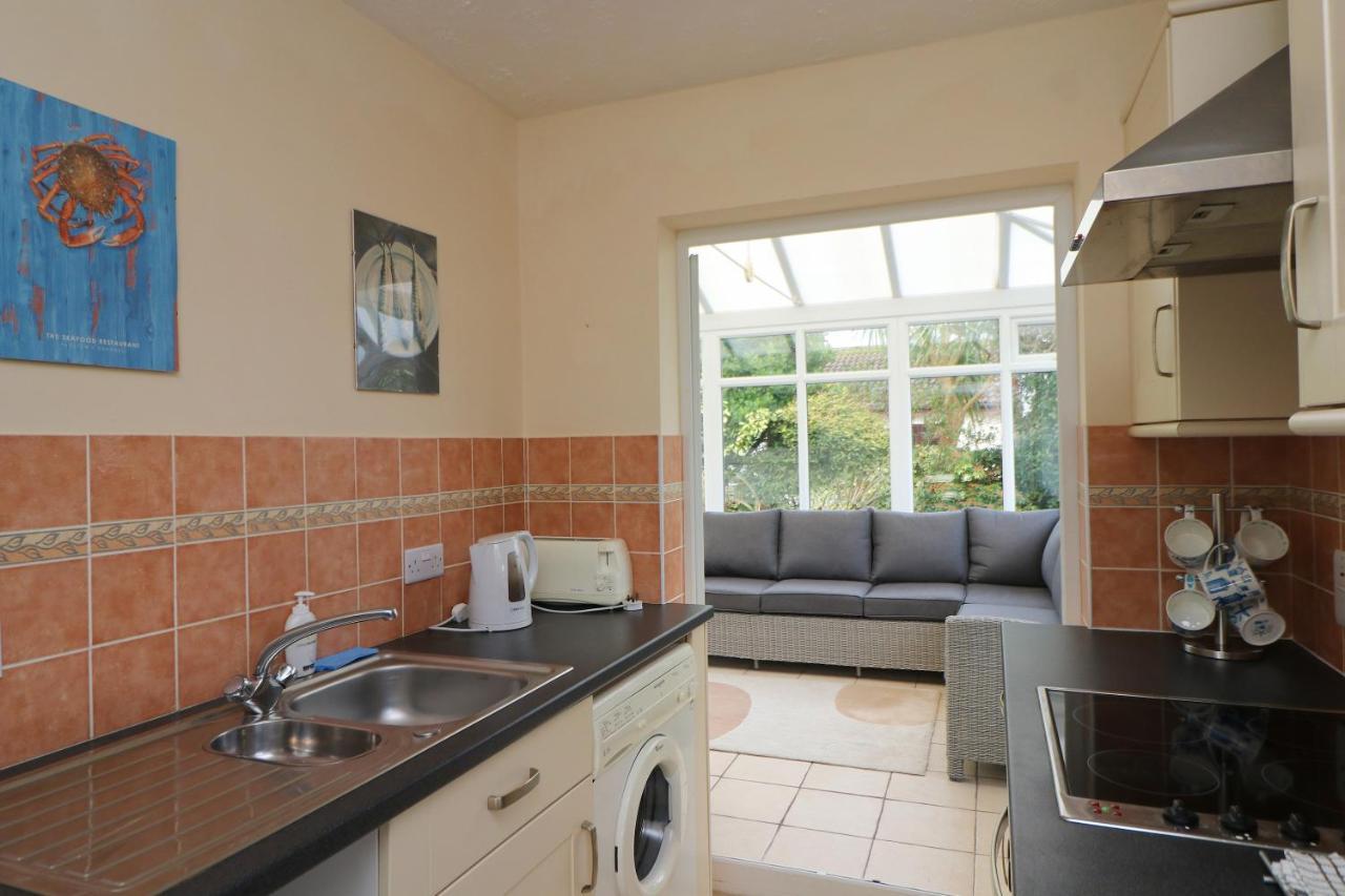 Holiday Bungalow, Short Drive To 7 Beaches! Saint Merryn Esterno foto