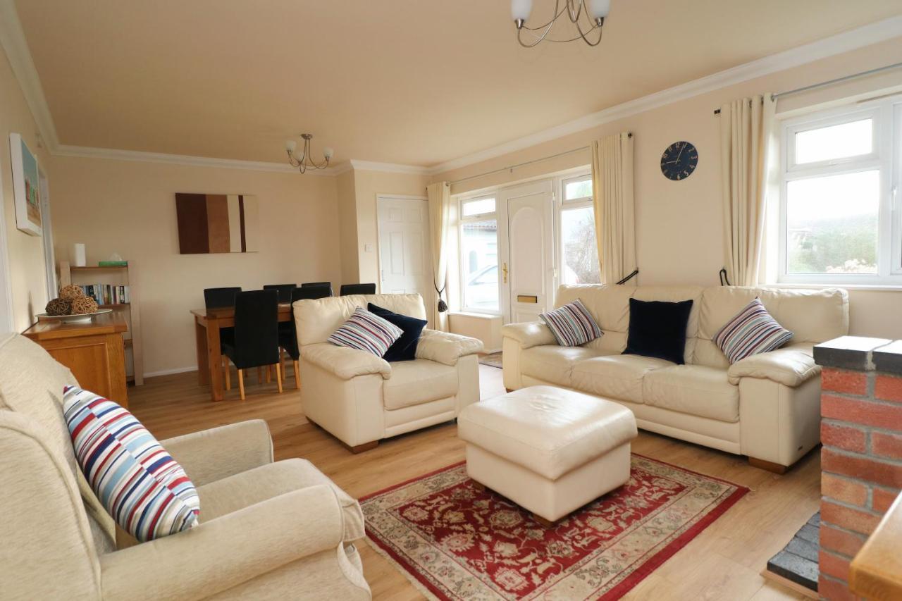 Holiday Bungalow, Short Drive To 7 Beaches! Saint Merryn Esterno foto