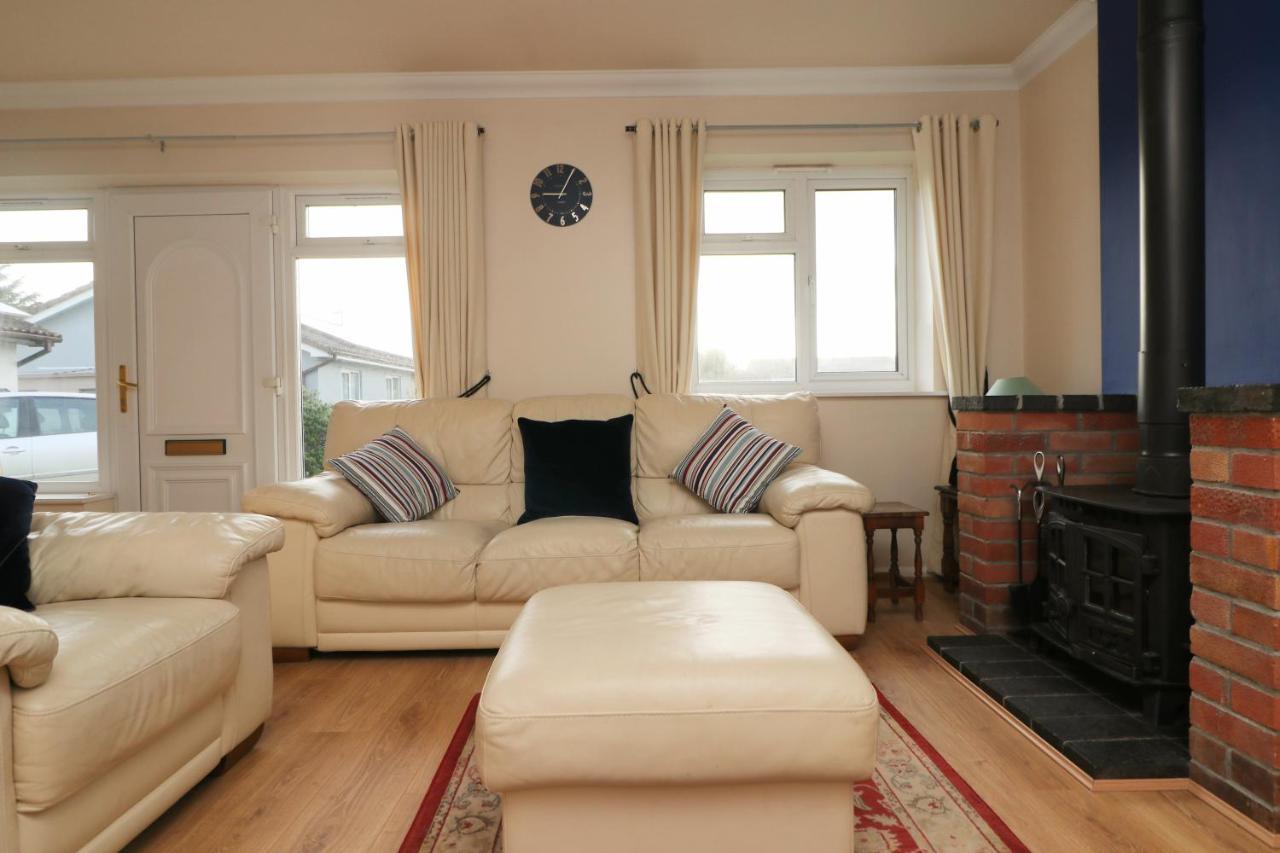 Holiday Bungalow, Short Drive To 7 Beaches! Saint Merryn Esterno foto