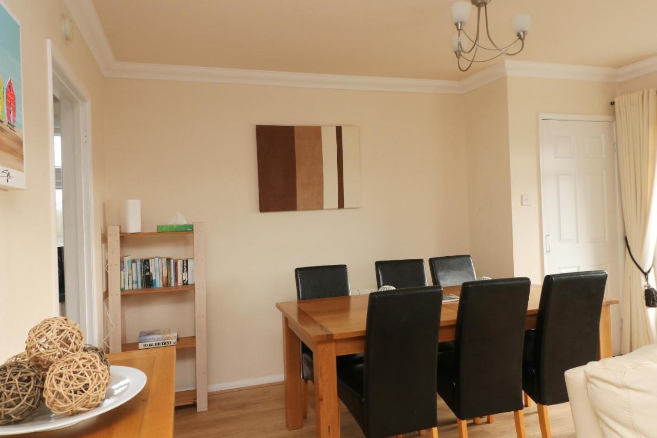 Holiday Bungalow, Short Drive To 7 Beaches! Saint Merryn Esterno foto