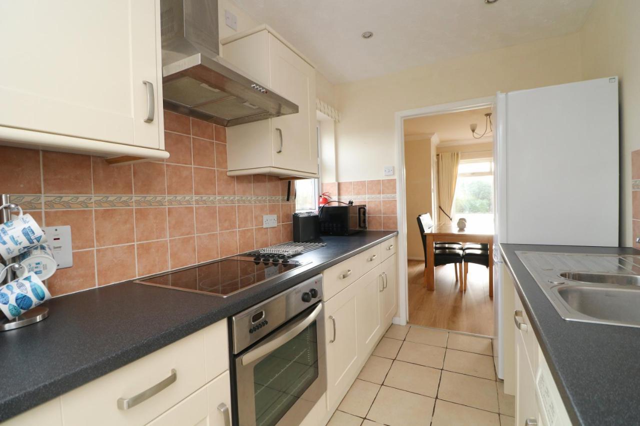 Holiday Bungalow, Short Drive To 7 Beaches! Saint Merryn Esterno foto