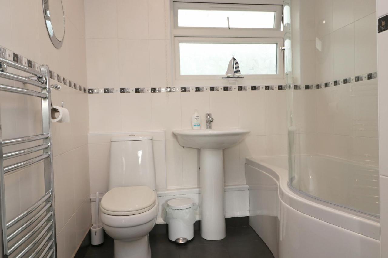 Holiday Bungalow, Short Drive To 7 Beaches! Saint Merryn Esterno foto