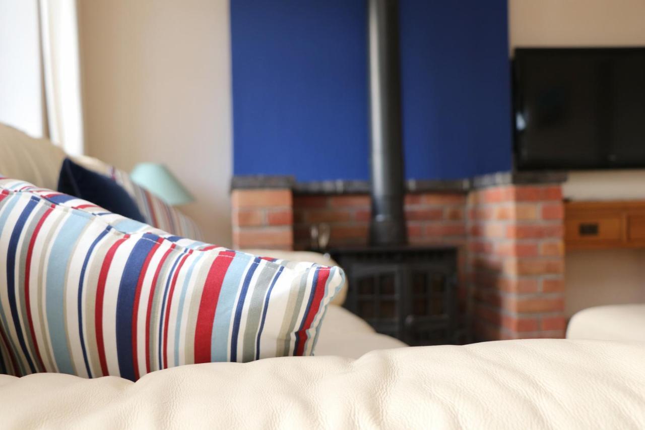 Holiday Bungalow, Short Drive To 7 Beaches! Saint Merryn Esterno foto